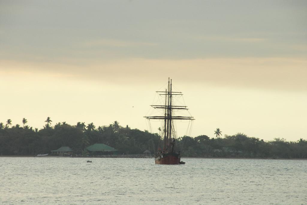 Tanoa Waterfront Hotel Lautoka Zewnętrze zdjęcie